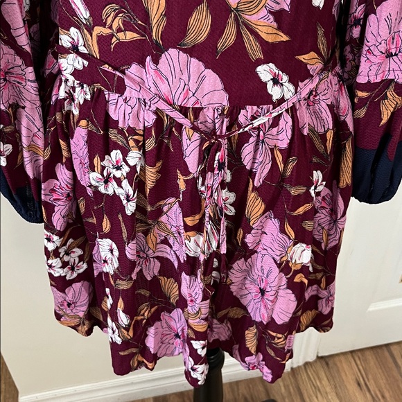 Chic Floral Long Sleeve Dress in Burgundy and Pink - Picture 5 of 14